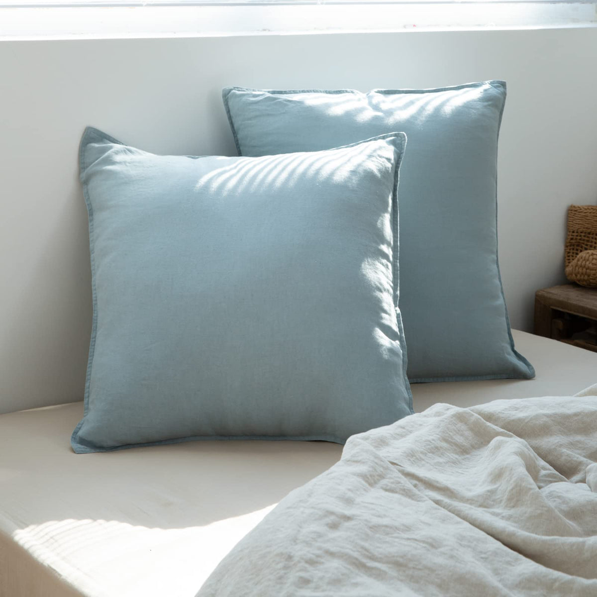 Simple&Opulence 100% Linen Duvet Cover Set 3pcs Basic Style Natural French Washed Flax Solid Color Soft Breathable Farmhouse Bedding with Button Closure - Linen, King