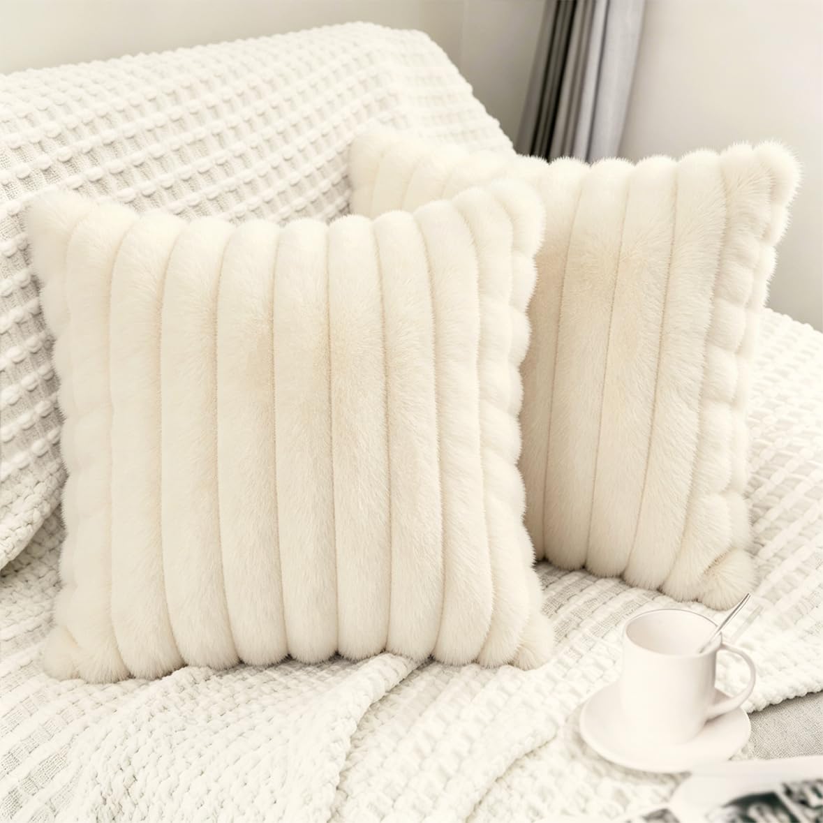 2 Pack 18x18 Pillow Cover Velvet Pillow Covers, Faux Fur Square Throw Pillow Covers for Living Room Decorations Throw Pillow Case, Throw Pillow Cover Cushion Cover for Home Sofa Bedroom Car, Grey
