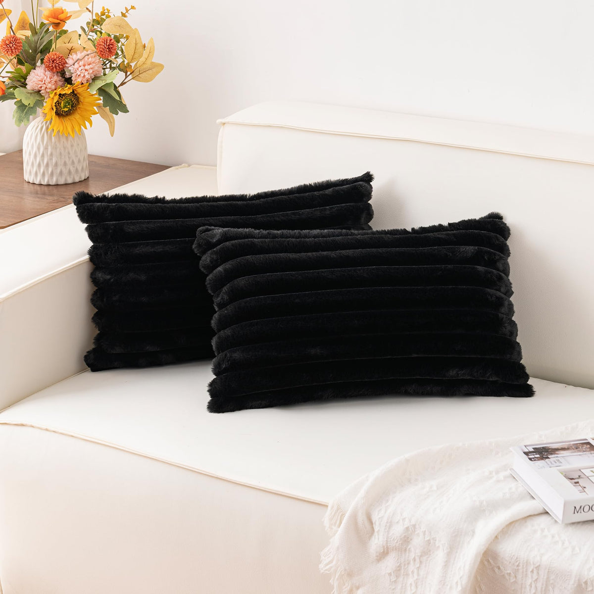 Aegero Pack of 2 Faux Fur Christmas Throw Pillow Covers 18x18 Inch, Pink