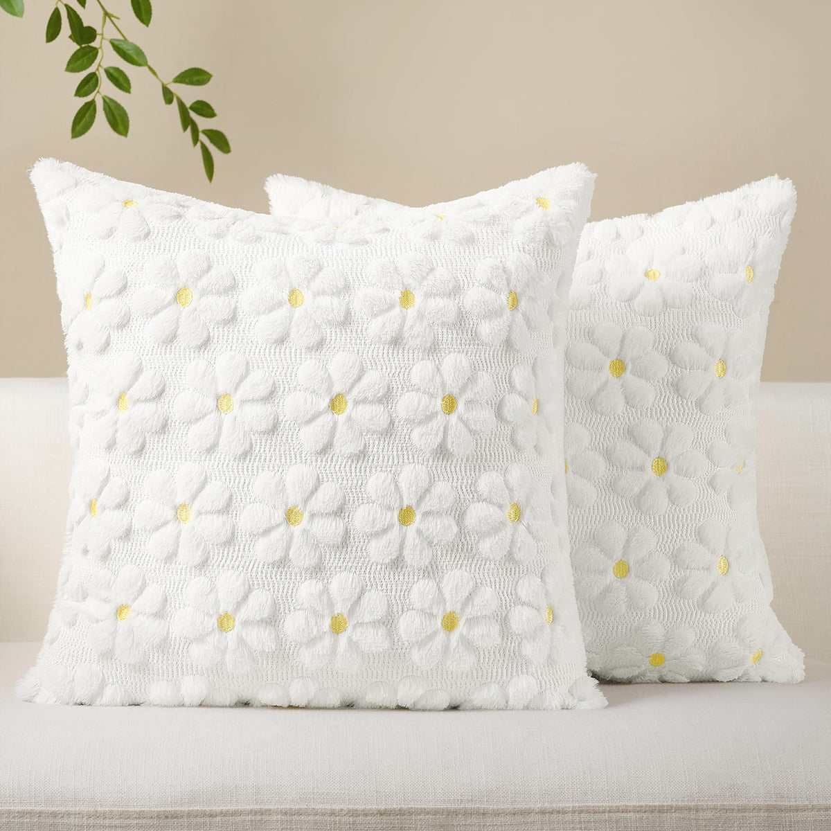 Softalker Spring Summer Throw Pillow Covers 18 x 18 Inch Set of 2, Farmhouse Decorative Floral Daisy Soft Faux Fur Cushion Covers, 3D Pillow Cases for Couch Bedroom Living Sofa Room Home Decor, Pink