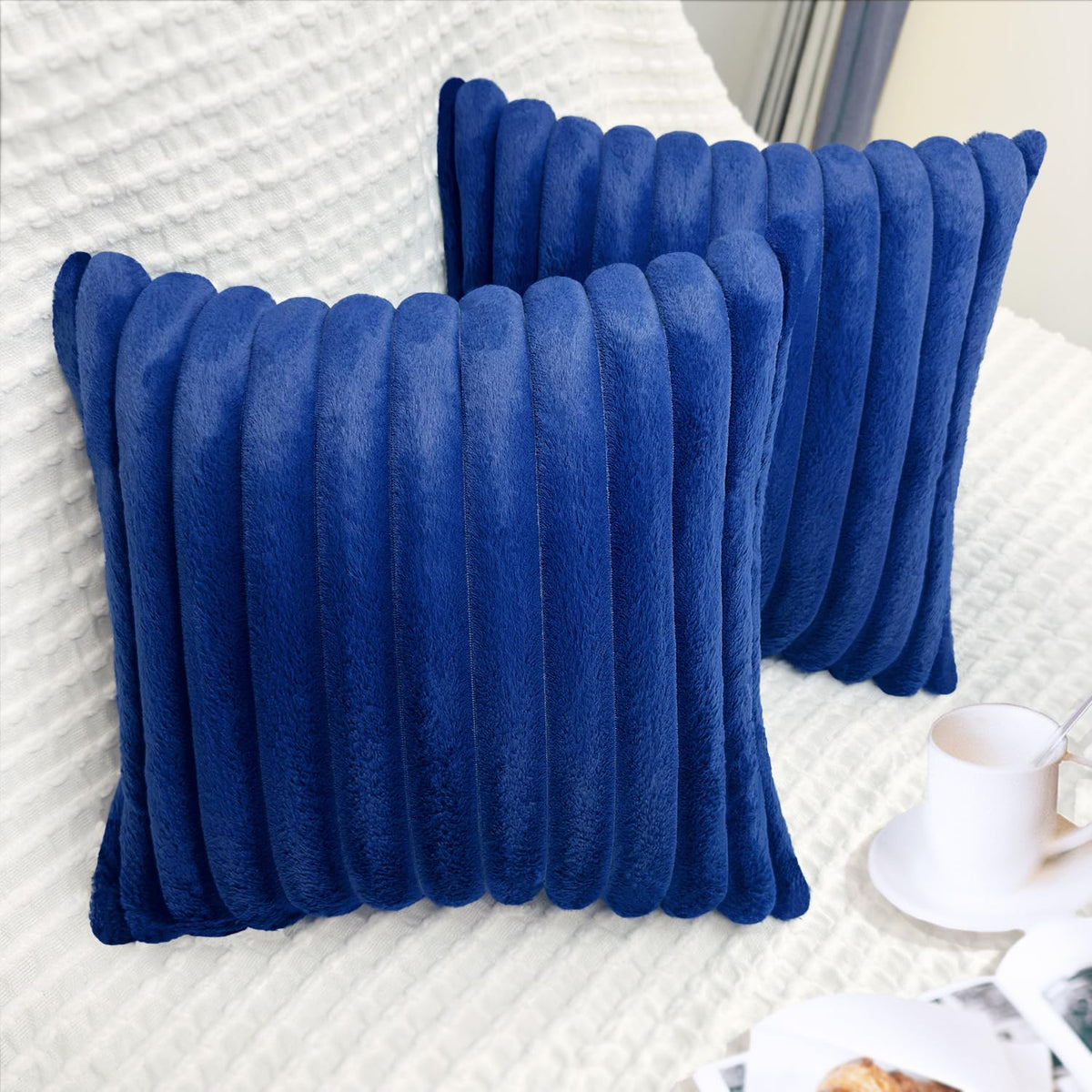 2 Pack 18x18 Pillow Cover Velvet Pillow Covers, Faux Fur Square Throw Pillow Covers for Living Room Decorations Throw Pillow Case, Throw Pillow Cover Cushion Cover for Home Sofa Bedroom Car, Grey