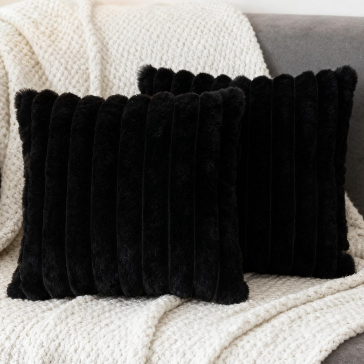2 Pack 18x18 Pillow Cover Velvet Pillow Covers, Faux Fur Square Throw Pillow Covers for Living Room Decorations Throw Pillow Case, Throw Pillow Cover Cushion Cover for Home Sofa Bedroom Car, Grey