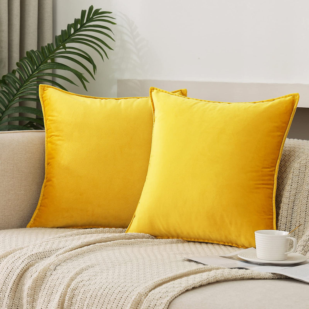 JIAHANNHA Velvet Green Throw Pillow Covers 18”x18”Pack of 2 Soft Decorative
