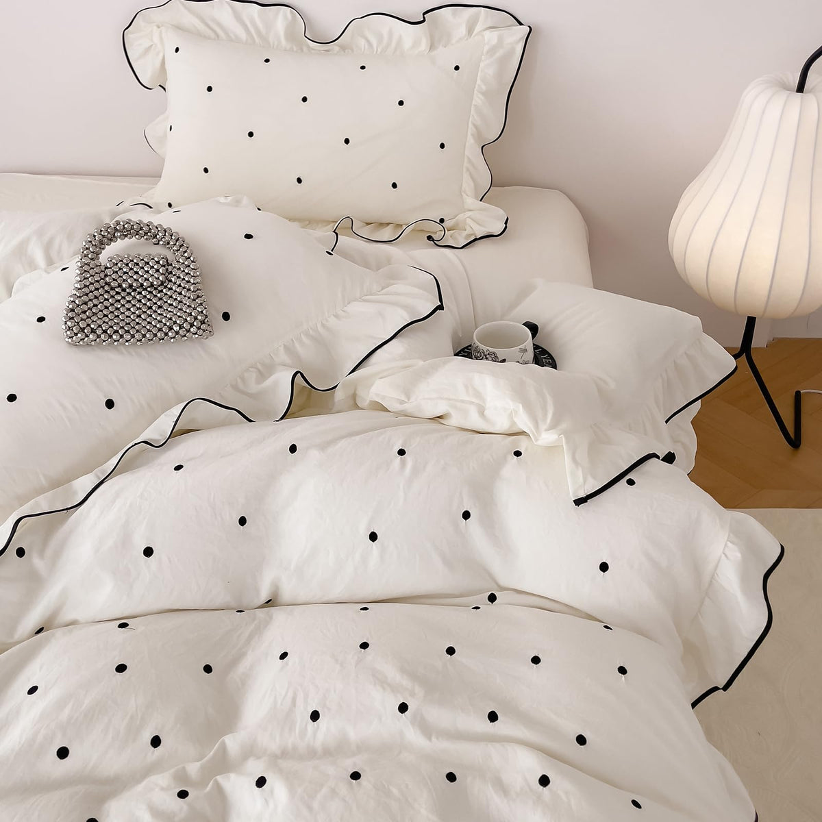 French Chic Ruffled Duvet Cover Queen Size Beige Wavy Jacquard Bedding Set 3 Pieces, Microfiber Zipper Comforter Cover and 2 Pillowcases Aesthetic Boho Girls Women Bedding Duvet Cover for All Seasons