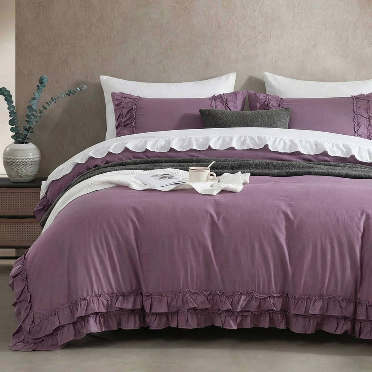 Bedorm Beige Duvet Cover Set Queen Ruffle Bedding Set Pleat Ruffled Shabby Chic Comforter Cover Extra Soft & Easy Care White Boho Duvet Cover with Zipper Closure