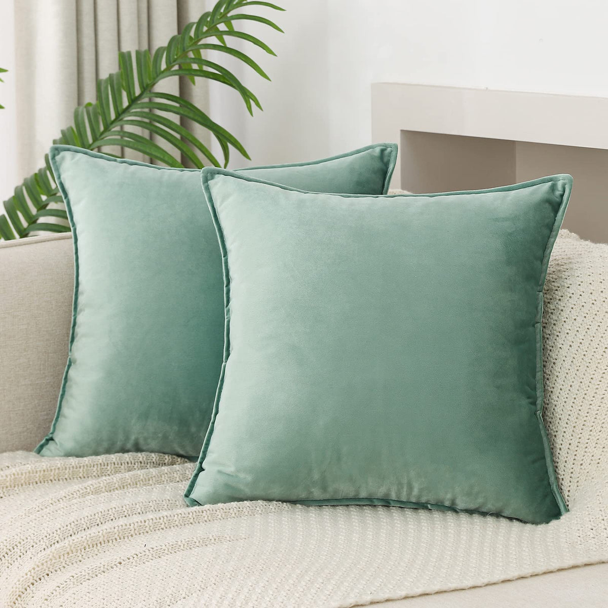 JIAHANNHA Velvet Green Throw Pillow Covers 18”x18”Pack of 2 Soft Decorative