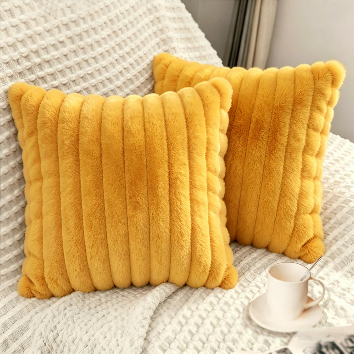 2 Pack 18x18 Pillow Cover Velvet Pillow Covers, Faux Fur Square Throw Pillow Covers for Living Room Decorations Throw Pillow Case, Throw Pillow Cover Cushion Cover for Home Sofa Bedroom Car, Grey
