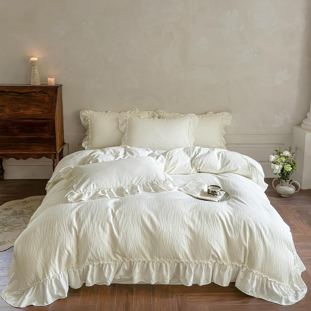French Chic Ruffled Duvet Cover Queen Size Beige Wavy Jacquard Bedding Set 3 Pieces, Microfiber Zipper Comforter Cover and 2 Pillowcases Aesthetic Boho Girls Women Bedding Duvet Cover for All Seasons