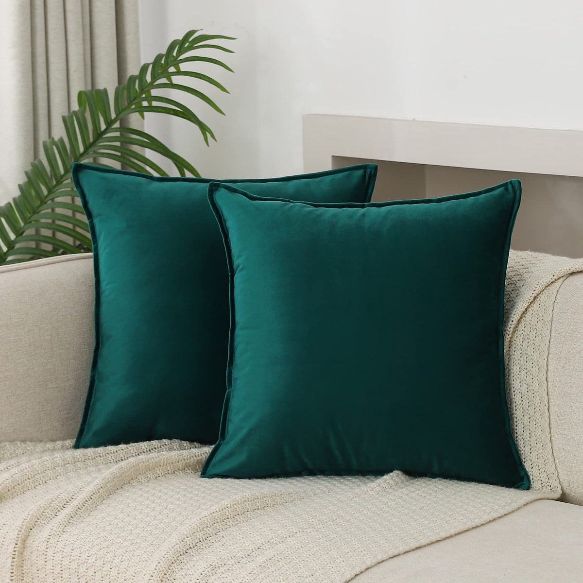 JIAHANNHA Velvet Green Throw Pillow Covers 18”x18”Pack of 2 Soft Decorative