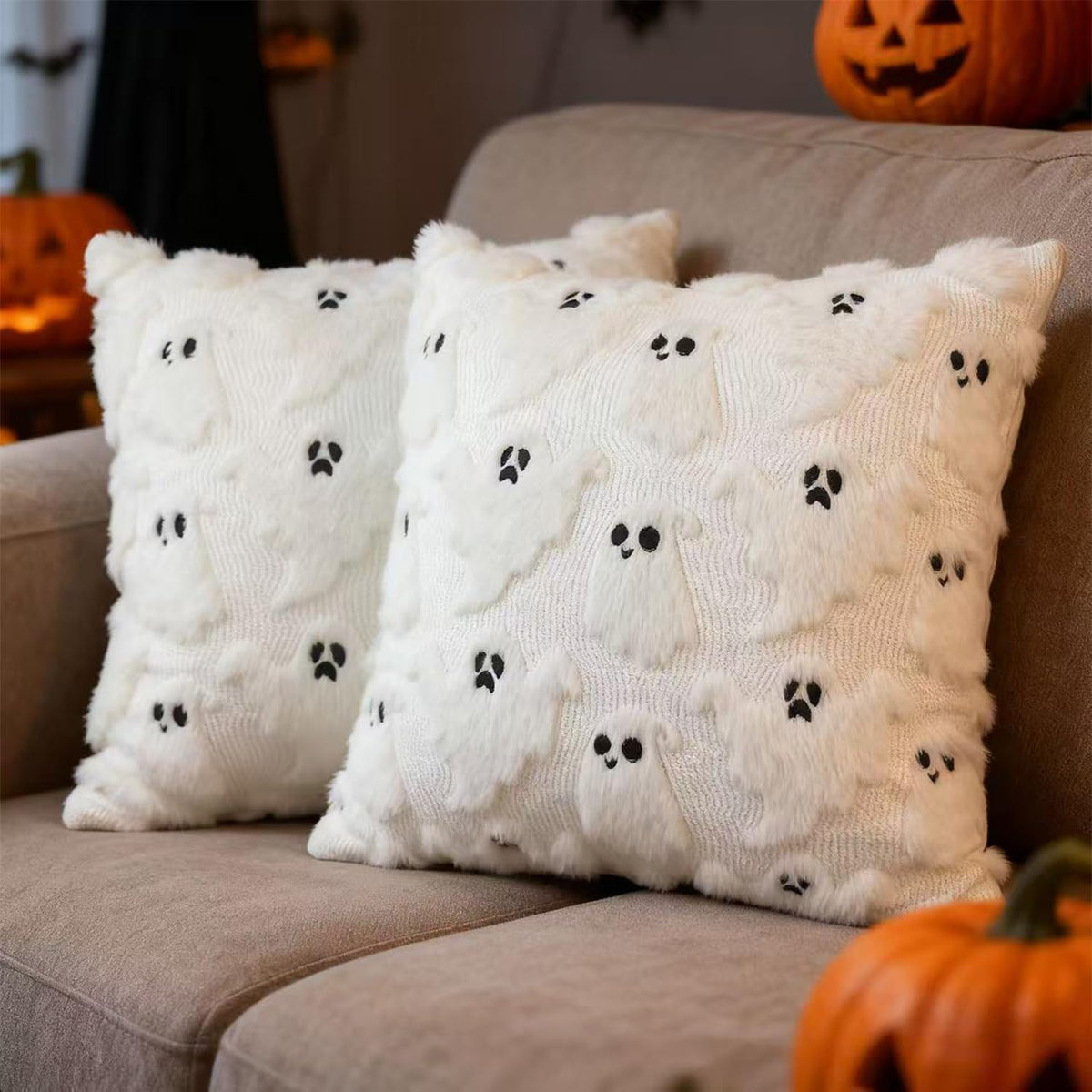 2 Pack 18x18 Pillow Cover Velvet Pillow Covers, Faux Fur Square Throw Pillow Covers for Living Room Decorations Throw Pillow Case, Throw Pillow Cover Cushion Cover for Home Sofa Bedroom Car, Grey