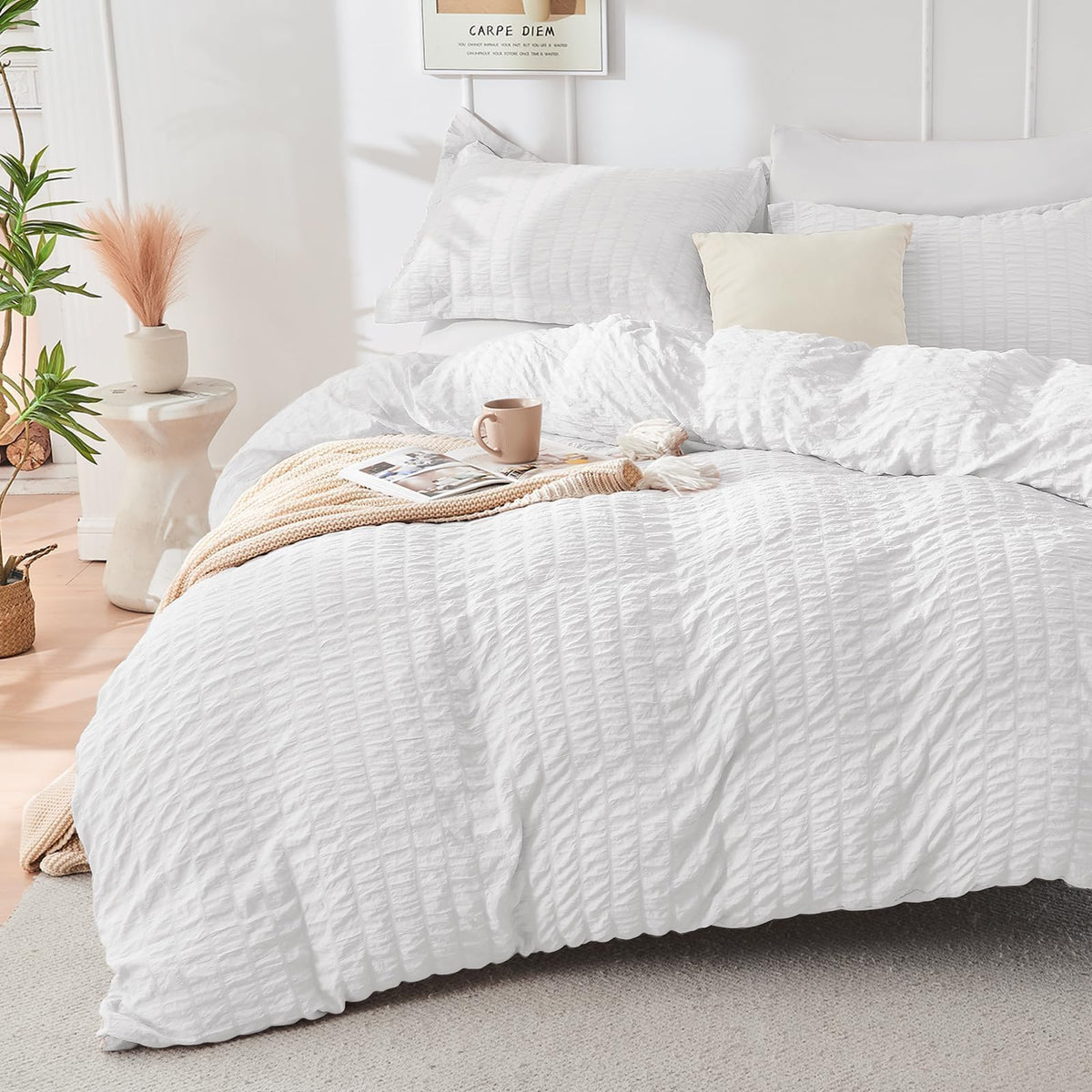 HYMOKEGE Beige Duvet Cover Queen Size, Ultra Soft 3-Piece Seersucker Duvet Cover Set with Zipper Closure, Soft Brushed Microfiber Bedding Set with 8 Corner Ties (90"x90", 2 Pillowshams)