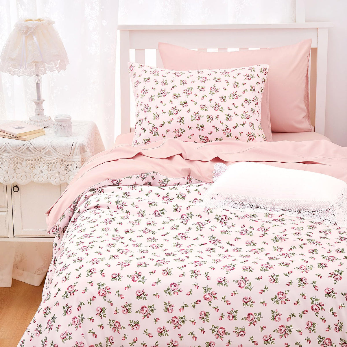Wake In Cloud - Coquette Duvet Cover Set, Floral Cottagecore Flower Shabby Chic Cute Aesthetic, Soft Lightweight Bedding for Women Teen Girls, 3-Piece, Pink, Queen Size