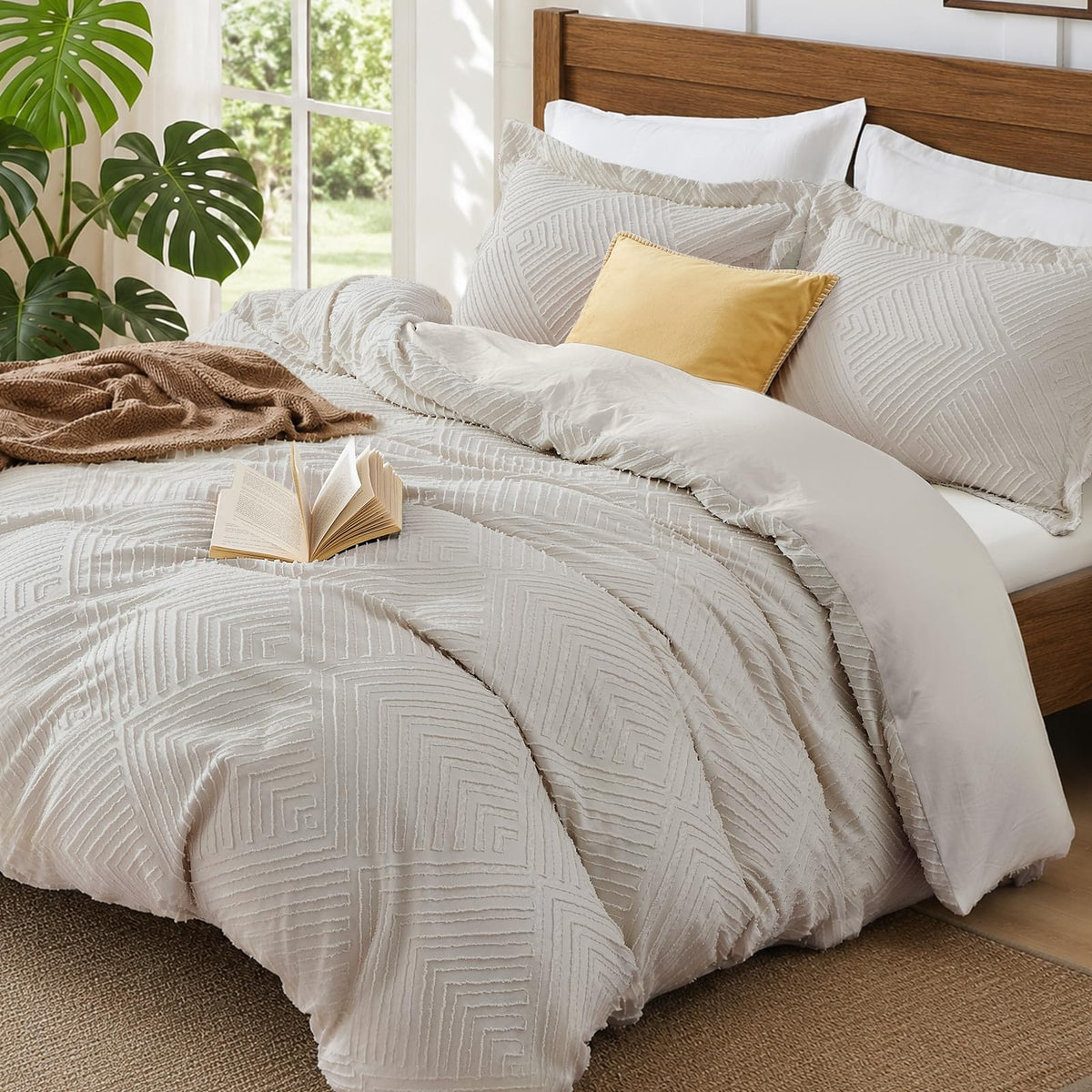 JOLLYVOGUE Duvet Cover Queen, 3-Piece, Ultra Soft Pre-Washed Microfiber