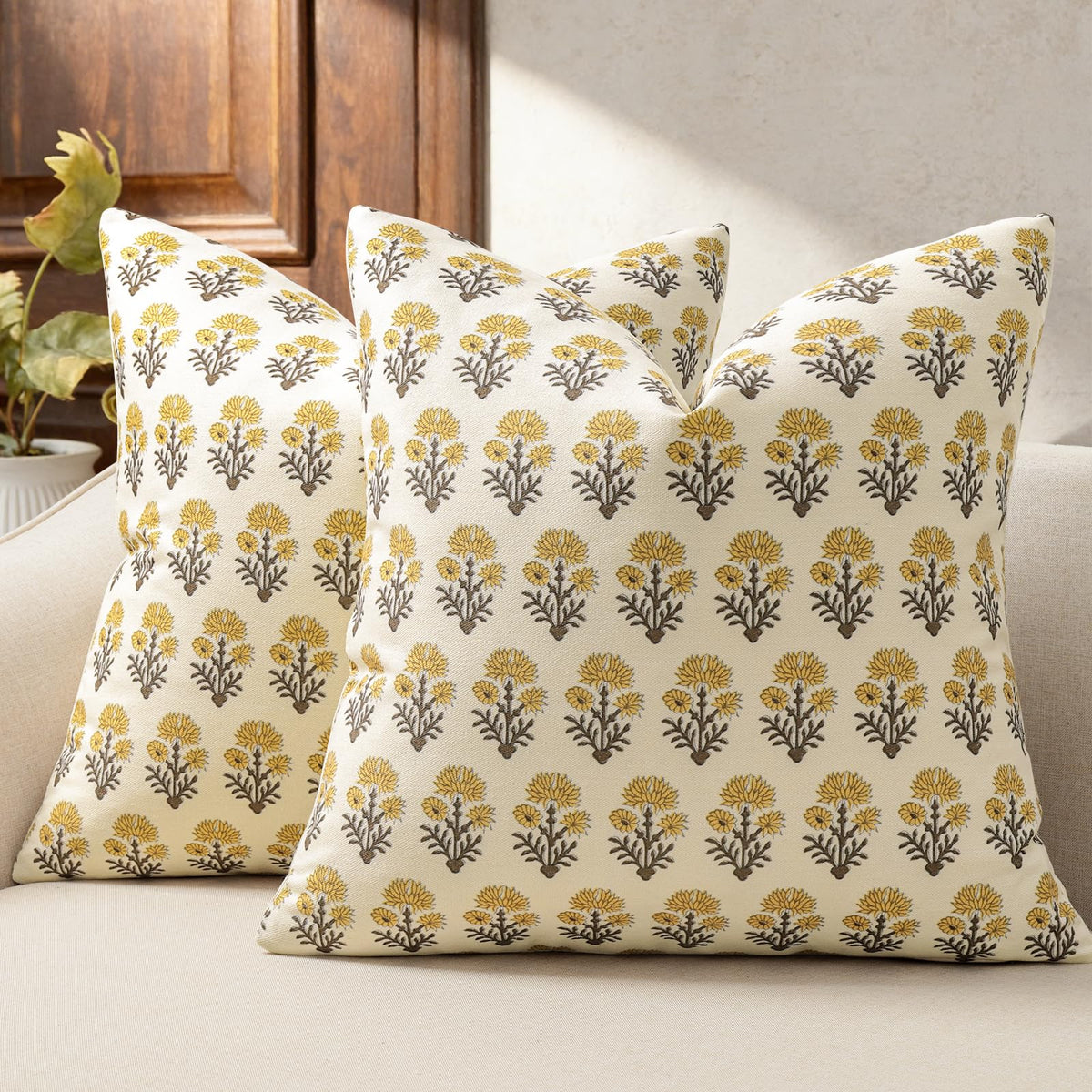 Farmhouse Floral Pillow Covers 18x18 Set of 2, Country Botanical Throw Pillow Cover for Sofa Couch Bed Living Room, Earthic Vintage Flower Cushion Covers Cottage Home Decor,Terracotta