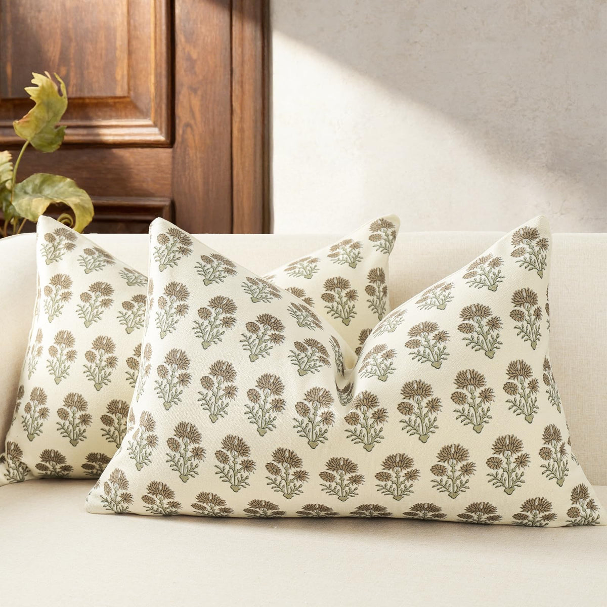 Farmhouse Floral Pillow Covers 18x18 Set of 2, Country Botanical Throw Pillow Cover for Sofa Couch Bed Living Room, Earthic Vintage Flower Cushion Covers Cottage Home Decor,Terracotta