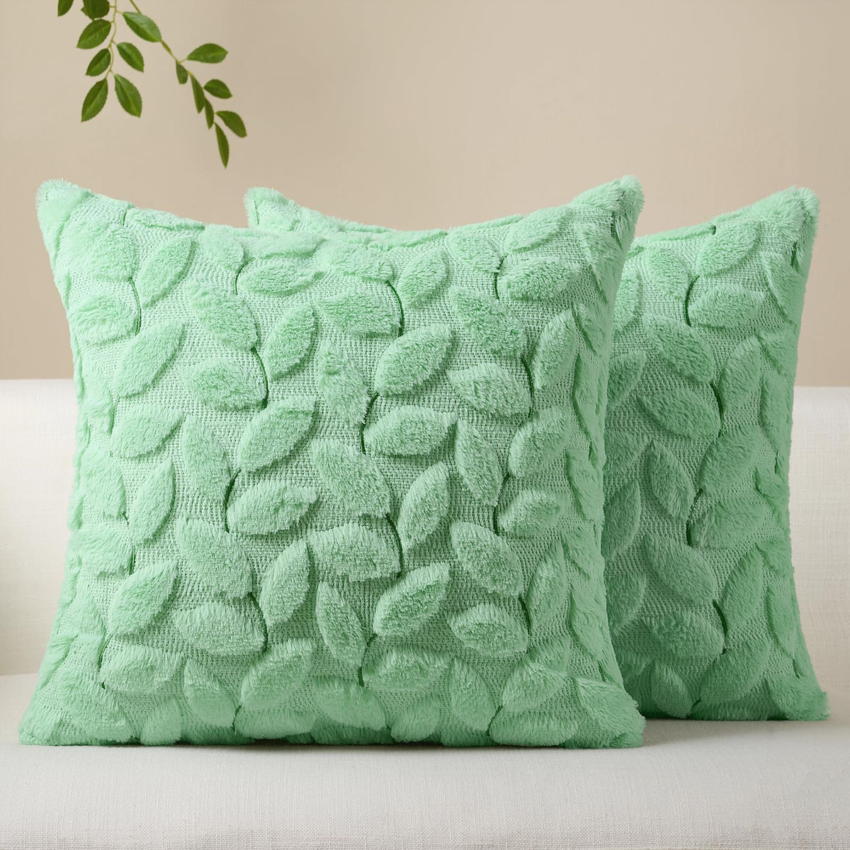 Softalker Spring Summer Throw Pillow Covers 18 x 18 Inch Set of 2, Farmhouse Decorative Floral Daisy Soft Faux Fur Cushion Covers, 3D Pillow Cases for Couch Bedroom Living Sofa Room Home Decor, Pink