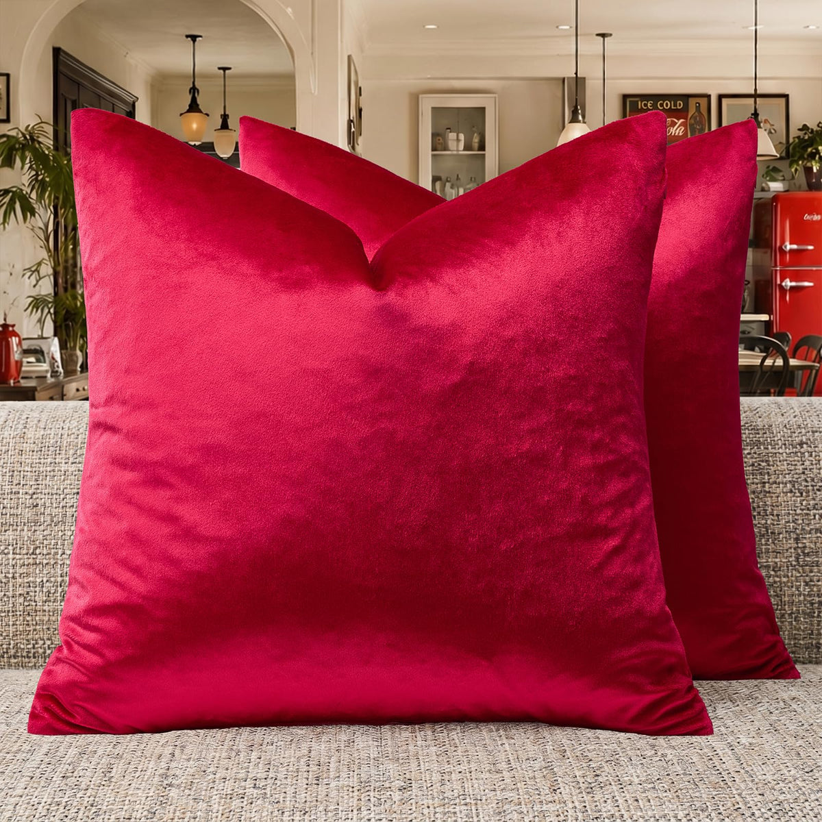 GIGIZAZA Hot Pink Velvet Pillow Covers 18x18 Decorative Pillows Pack of 2