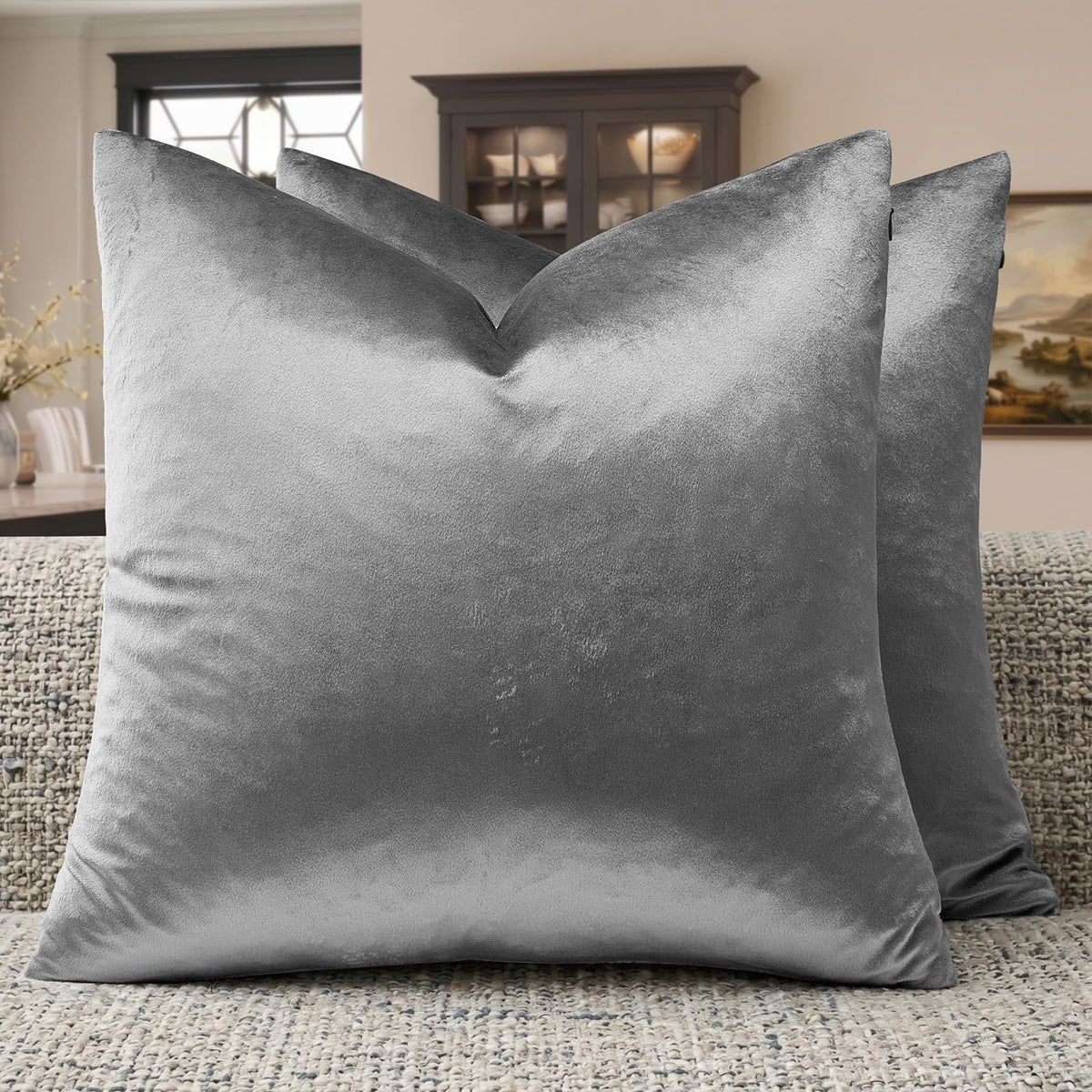 GIGIZAZA Hot Pink Velvet Pillow Covers 18x18 Decorative Pillows Pack of 2