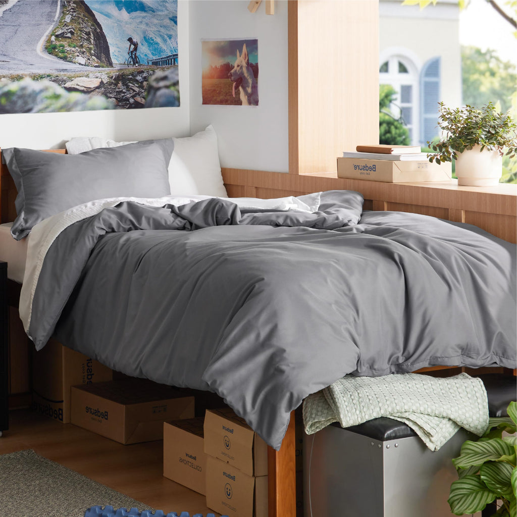 Bedsure Duvet Cover Queen Size, Double Brushed Bedding Set, Olive Green