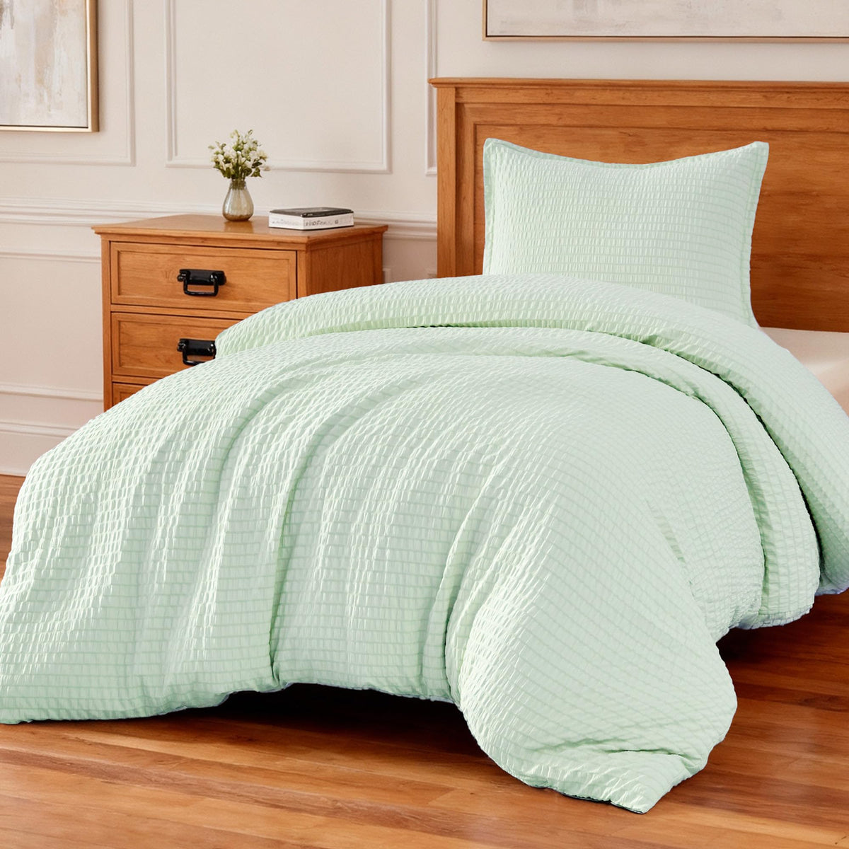Amazon Basics Duvet Cover Set with Jacquard Geometric Pattern, 3-Piece with 1 Duvet Cover and 2 Pillow Shams, Comforter Not Included, Queen, Dark Gray