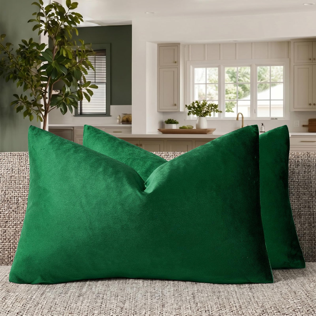 GIGIZAZA Hot Pink Velvet Pillow Covers 18x18 Decorative Pillows Pack of 2