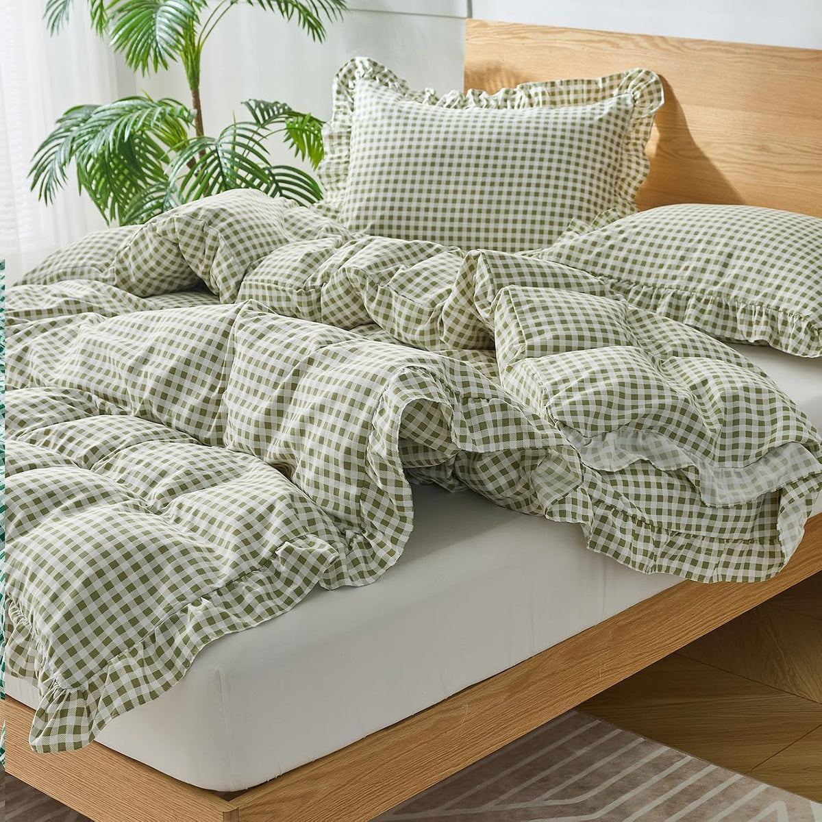 Gingham Duvet Cover Queen Size, 3 Pieces Soft Breathable Microfiber Plaid Duvet Cover with Zipper Closure & 2 Pillow Shams, Ruffle Farmhouse Vintage Decor, Sage Green