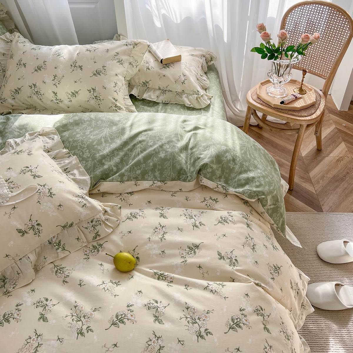 mixinni Reversible Sage Green Floral Duvet Cover Set Queen Size - 100% Cotton Cute Botanical Patterns Bedding Set with Ruffle Lace, 3PCs Beige Soft Aesthetic Cottagecore Style Duvet Cover for Girls