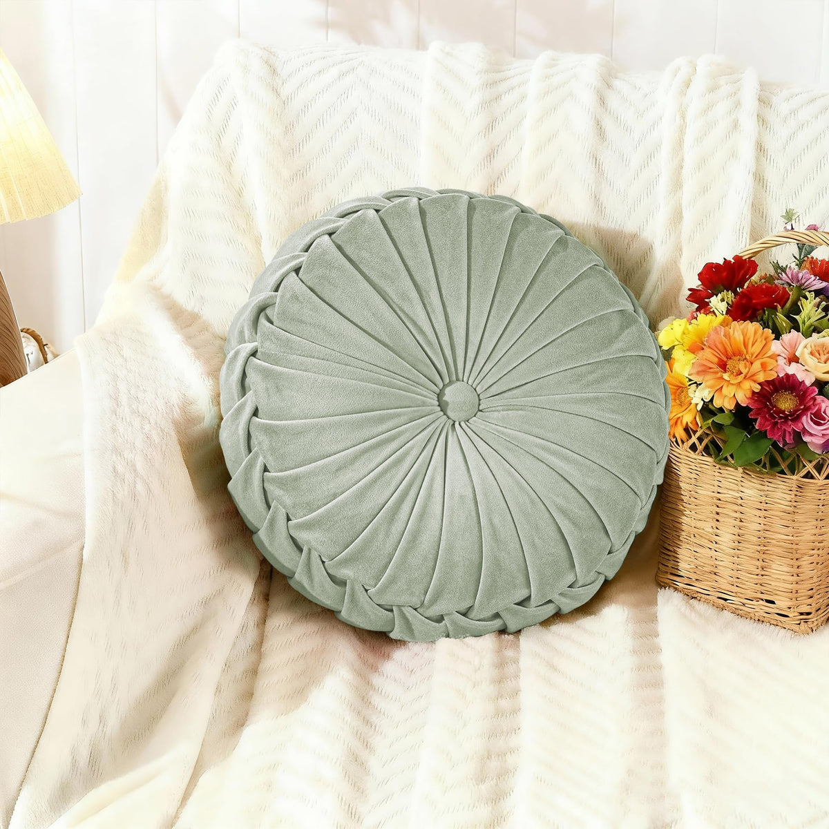 ROSE&RISY Round Pleated Velvet Throw Pillow, 2 Pack Decorative Accent Pumpkin Pillow Cushion for Couch Sofa Bed, Soft Plush Retro Vanity Throw Pillows for Home Decor, 14.5 Inch, Olive Green