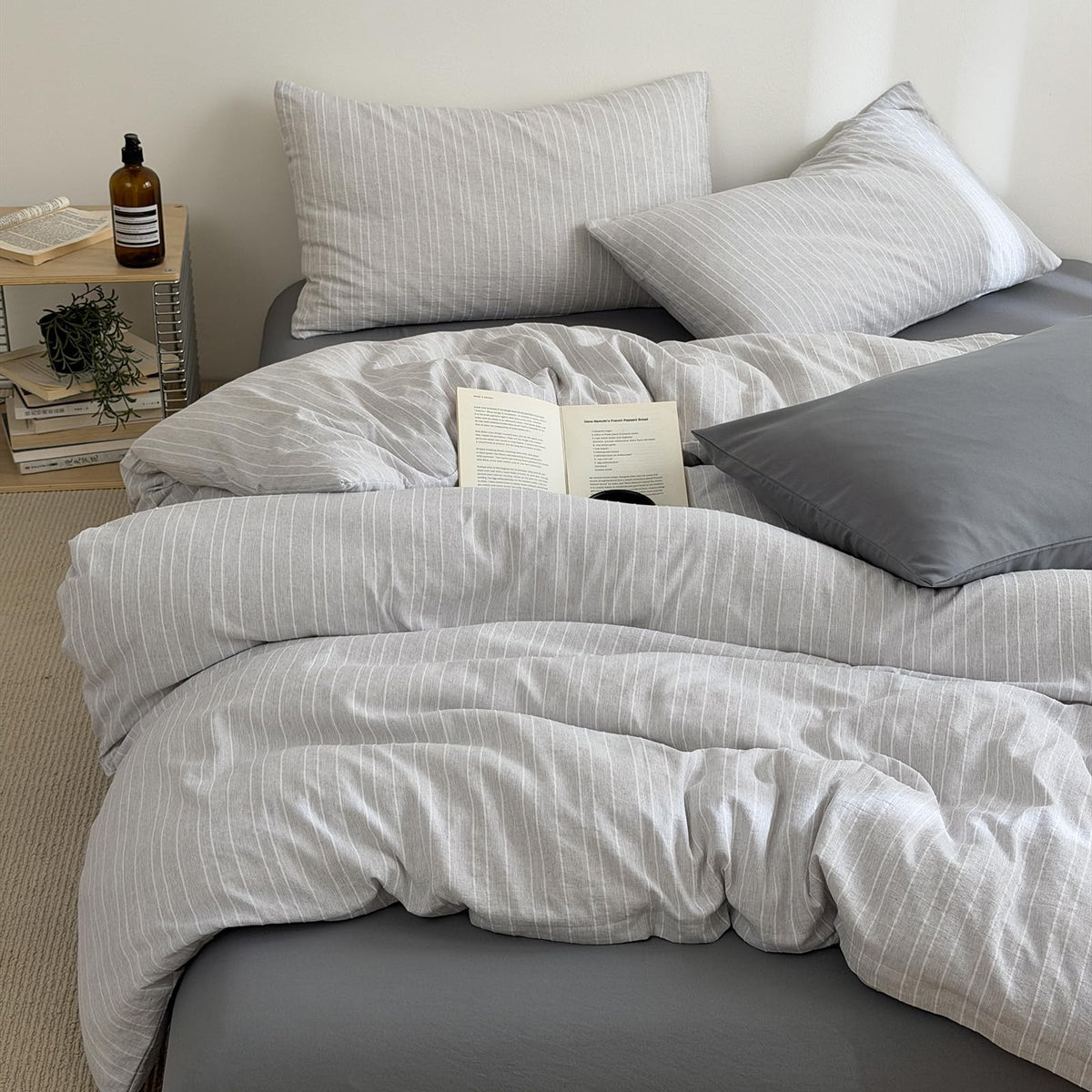French Chic Ruffled Duvet Cover Queen Size Beige Wavy Jacquard Bedding Set 3 Pieces, Microfiber Zipper Comforter Cover and 2 Pillowcases Aesthetic Boho Girls Women Bedding Duvet Cover for All Seasons