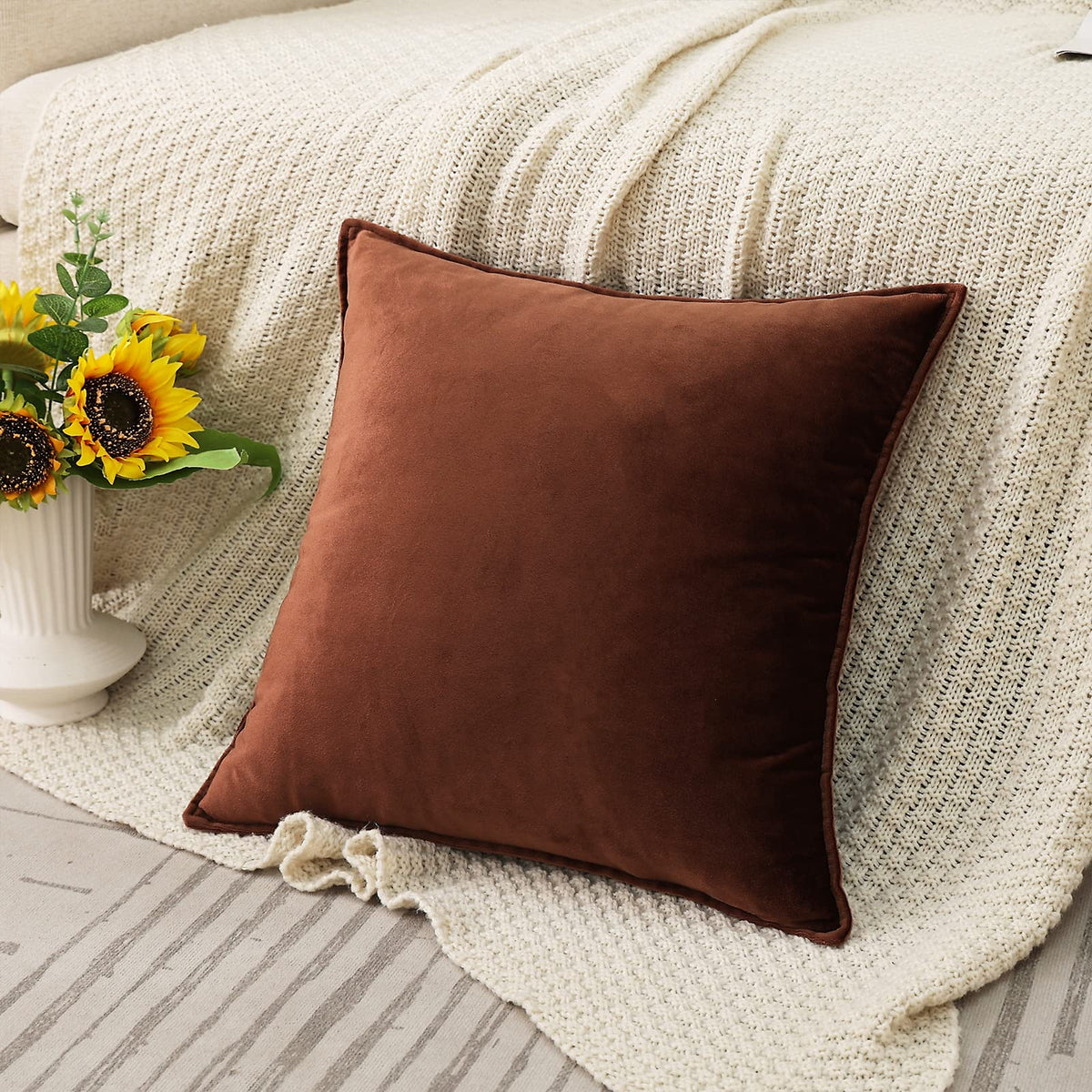 JIAHANNHA Velvet Green Throw Pillow Covers 18”x18”Pack of 2 Soft Decorative