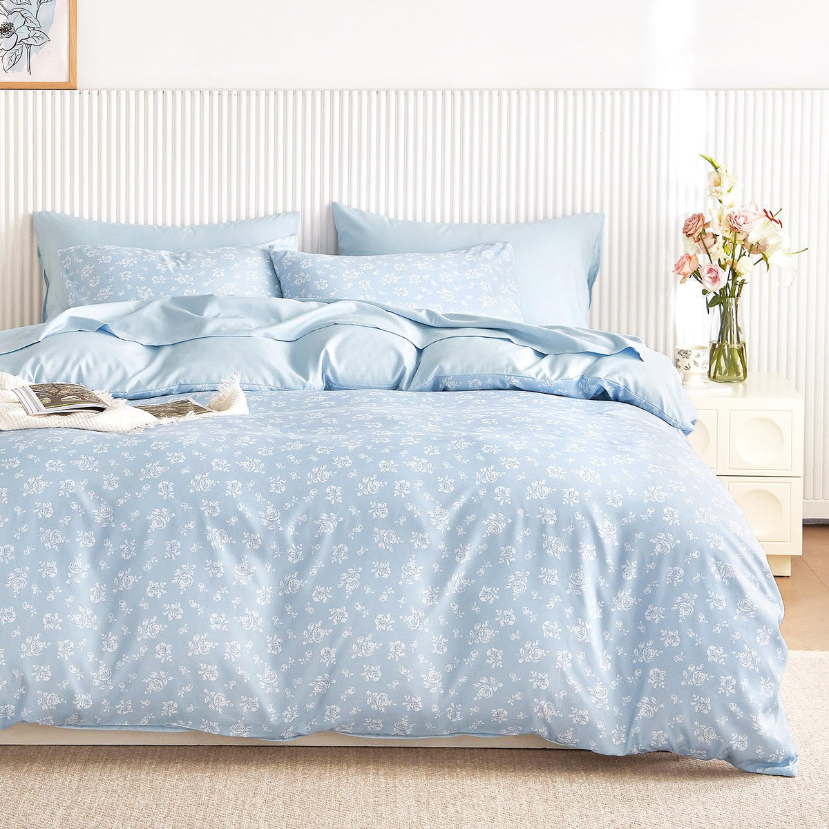 Wake In Cloud - Coquette Duvet Cover Set, Floral Cottagecore Flower Shabby Chic Cute Aesthetic, Soft Lightweight Bedding for Women Teen Girls, 3-Piece, Pink, Queen Size
