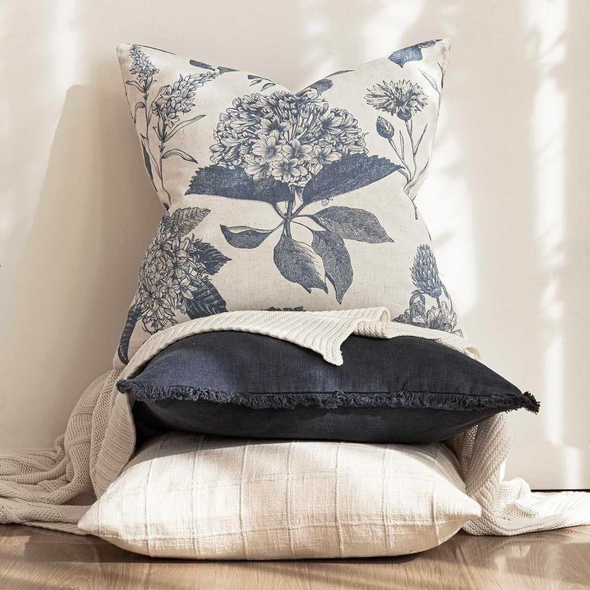 Foindtower Decorative Linen Floral Throw Pillow Covers 18×18 Inch,Blue