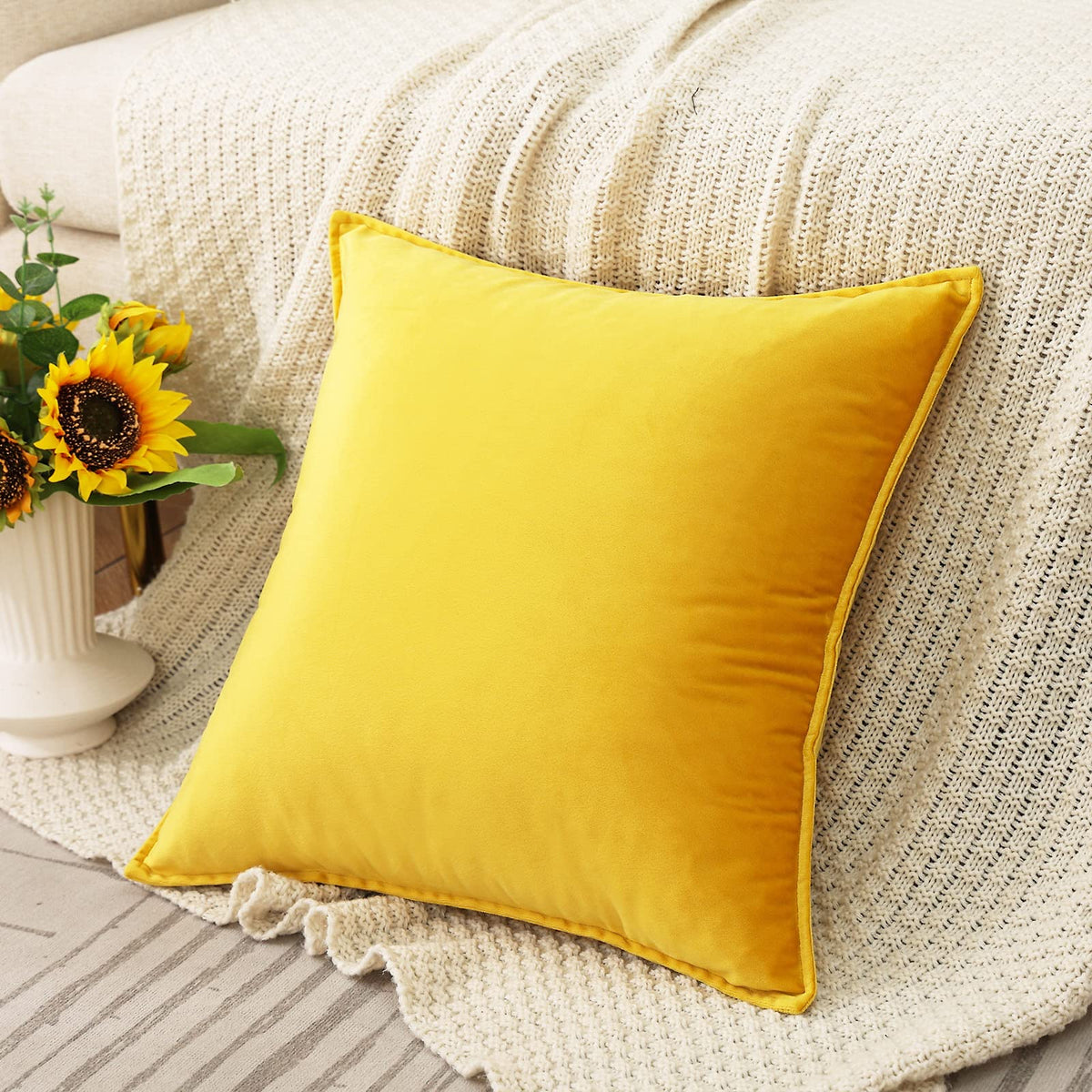 JIAHANNHA Velvet Green Throw Pillow Covers 18”x18”Pack of 2 Soft Decorative