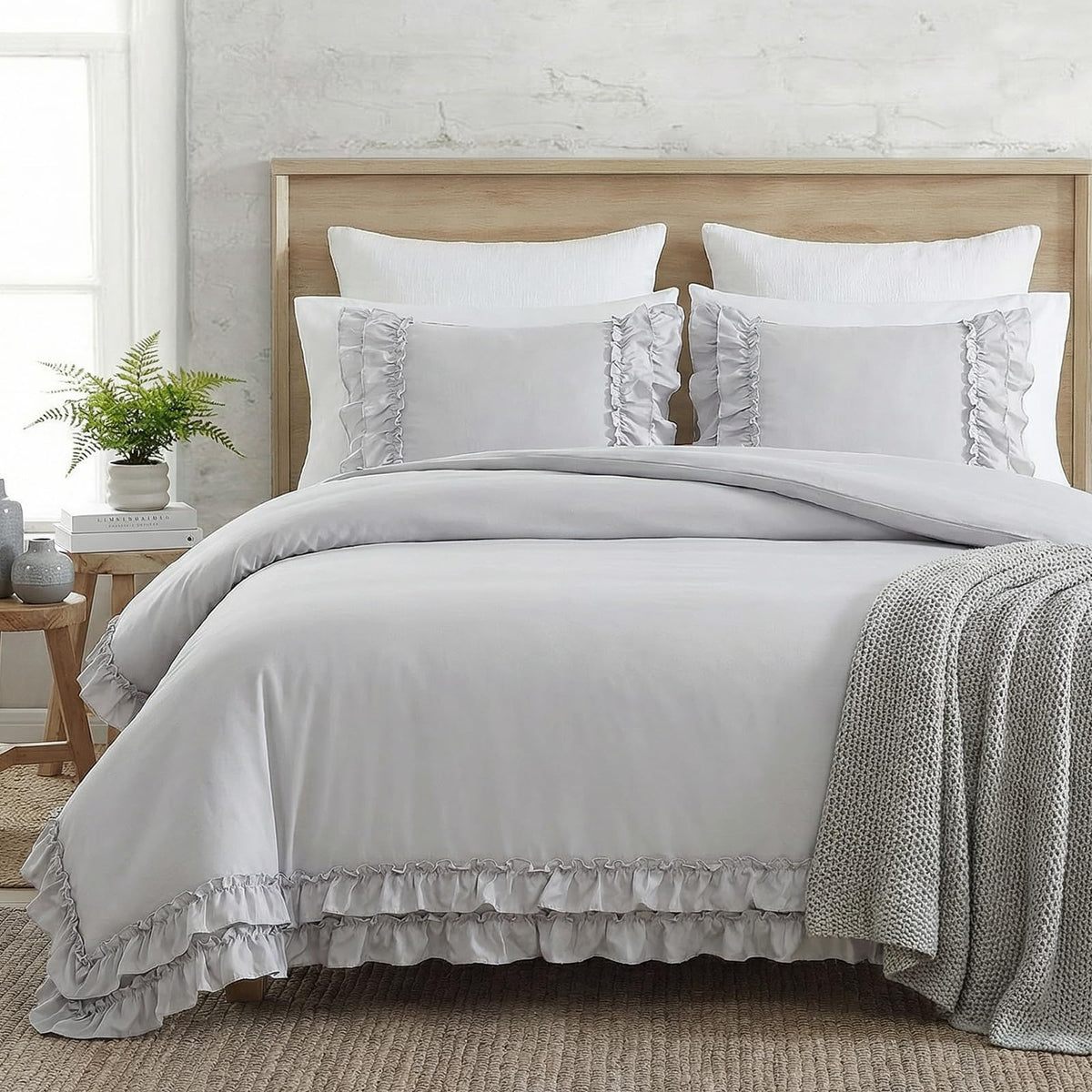 Bedorm Beige Duvet Cover Set Queen Ruffle Bedding Set Pleat Ruffled Shabby Chic Comforter Cover Extra Soft & Easy Care White Boho Duvet Cover with Zipper Closure