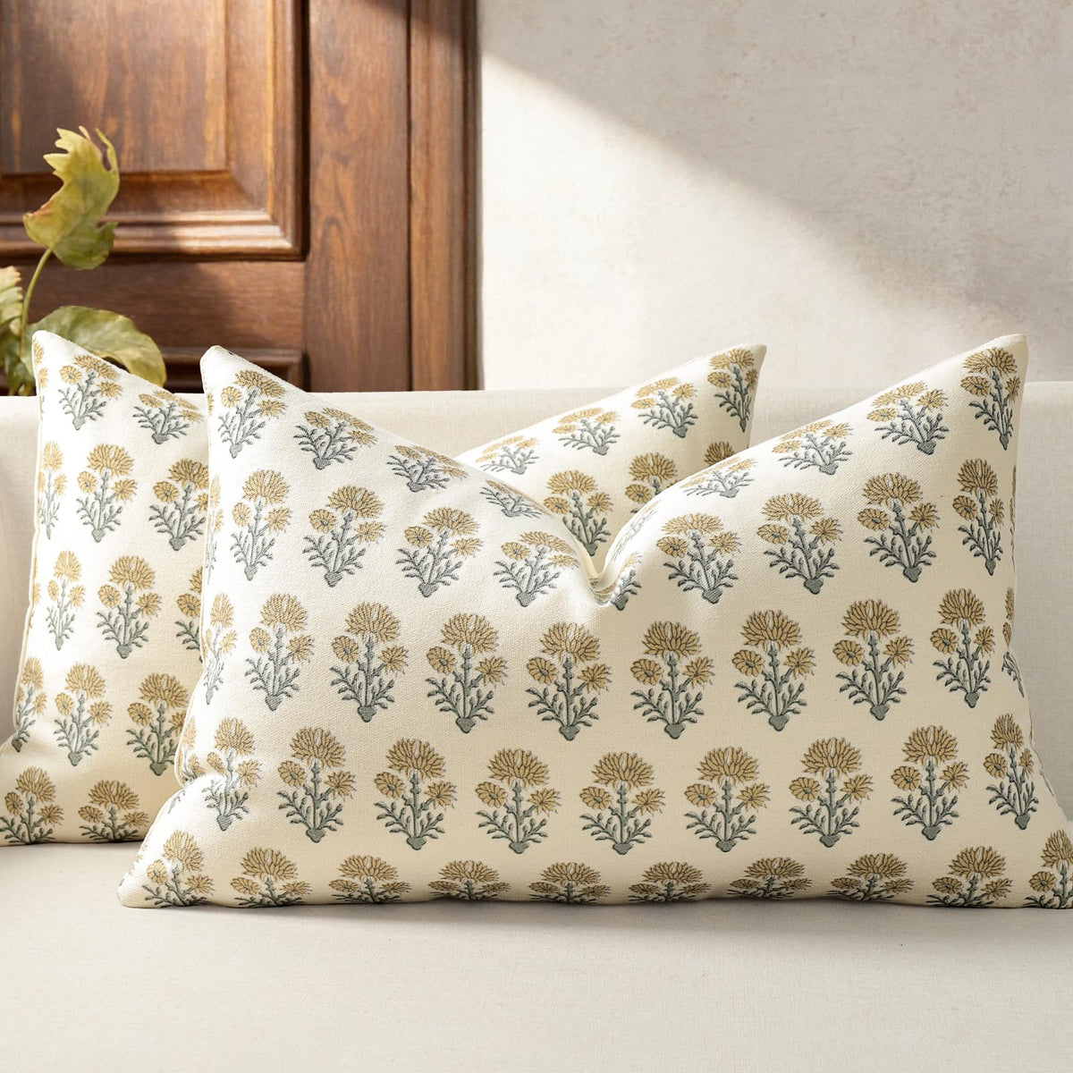 Farmhouse Floral Pillow Covers 18x18 Set of 2, Country Botanical Throw Pillow Cover for Sofa Couch Bed Living Room, Earthic Vintage Flower Cushion Covers Cottage Home Decor,Terracotta