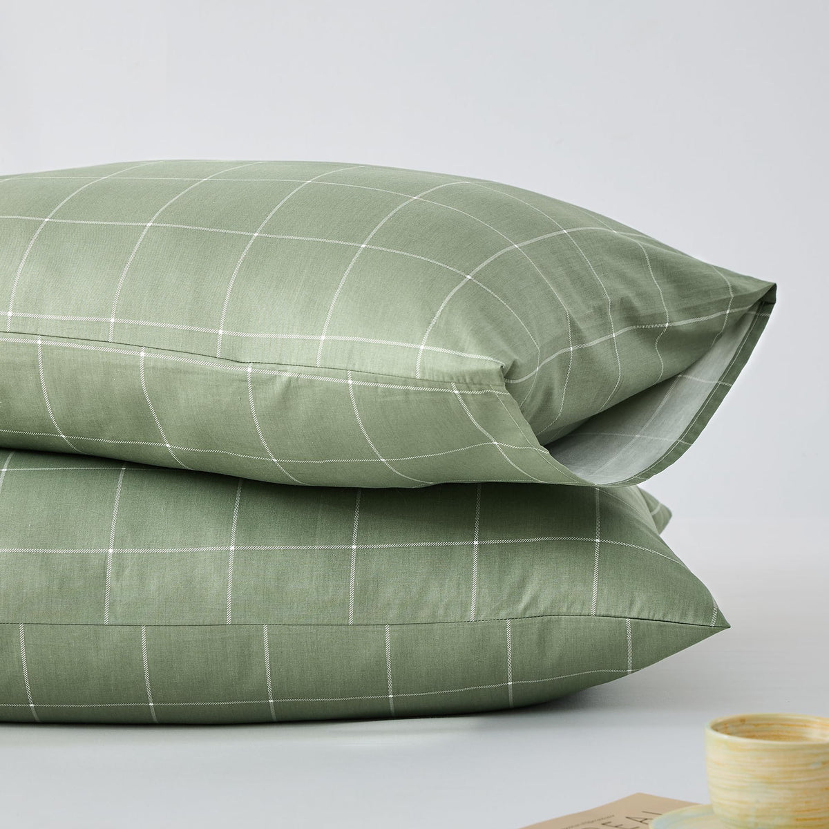 JELLYMONI Cotton Classic Striped Pillowcases Set of 2, Green, Queen
