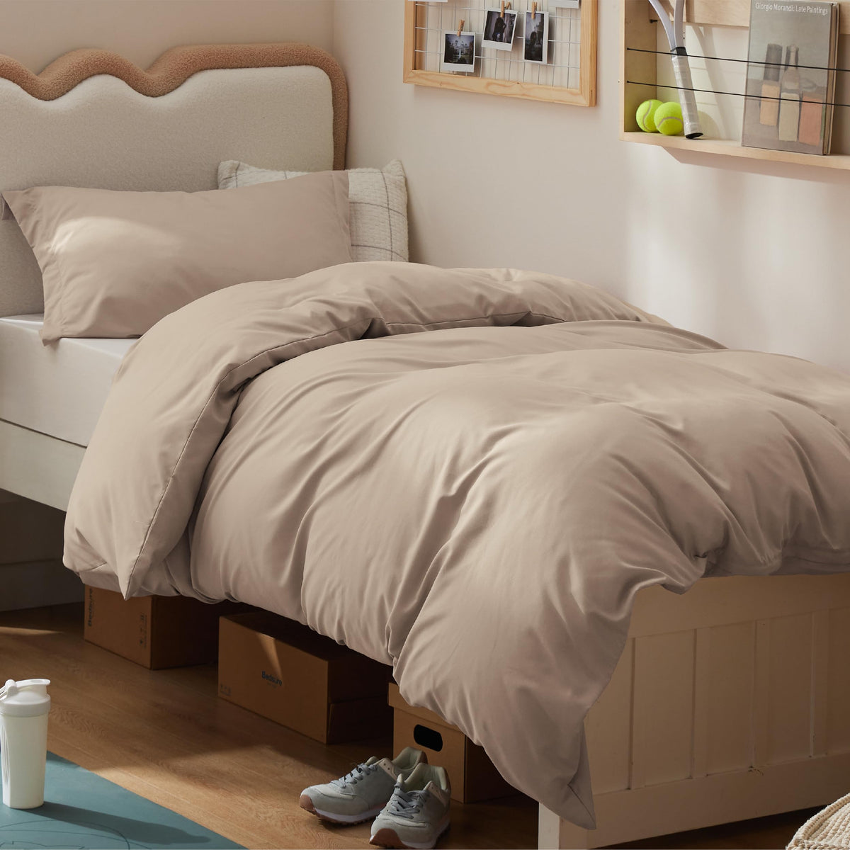 Bedsure Duvet Cover Full Size - Soft Double Brushed Bedding Set for Kids & Adults, Zipper Closure, 3 Pieces, Includes 1 Duvet Cover (80"x90") & 2 Pillow Shams, NO Comforter, White