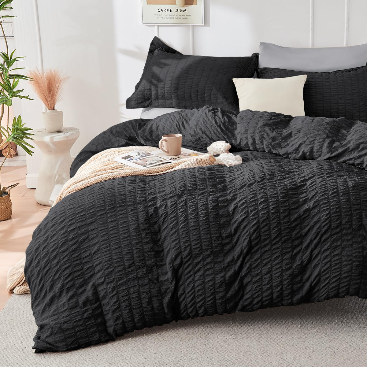 HYMOKEGE Beige Duvet Cover Queen Size, Ultra Soft 3-Piece Seersucker Duvet Cover Set with Zipper Closure, Soft Brushed Microfiber Bedding Set with 8 Corner Ties (90"x90", 2 Pillowshams)