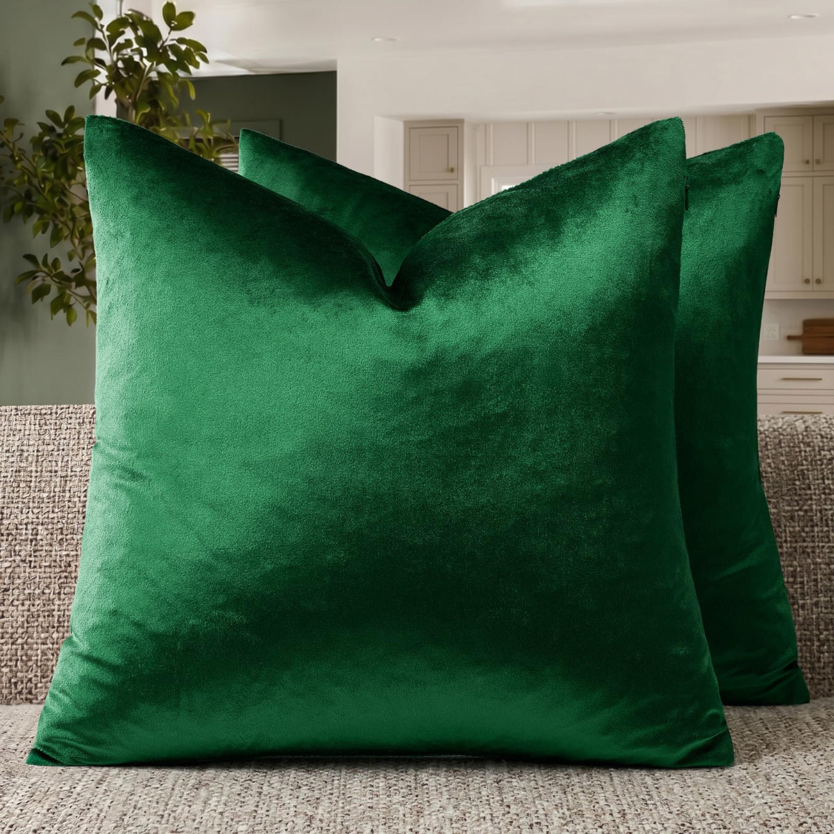 GIGIZAZA Hot Pink Velvet Pillow Covers 18x18 Decorative Pillows Pack of 2