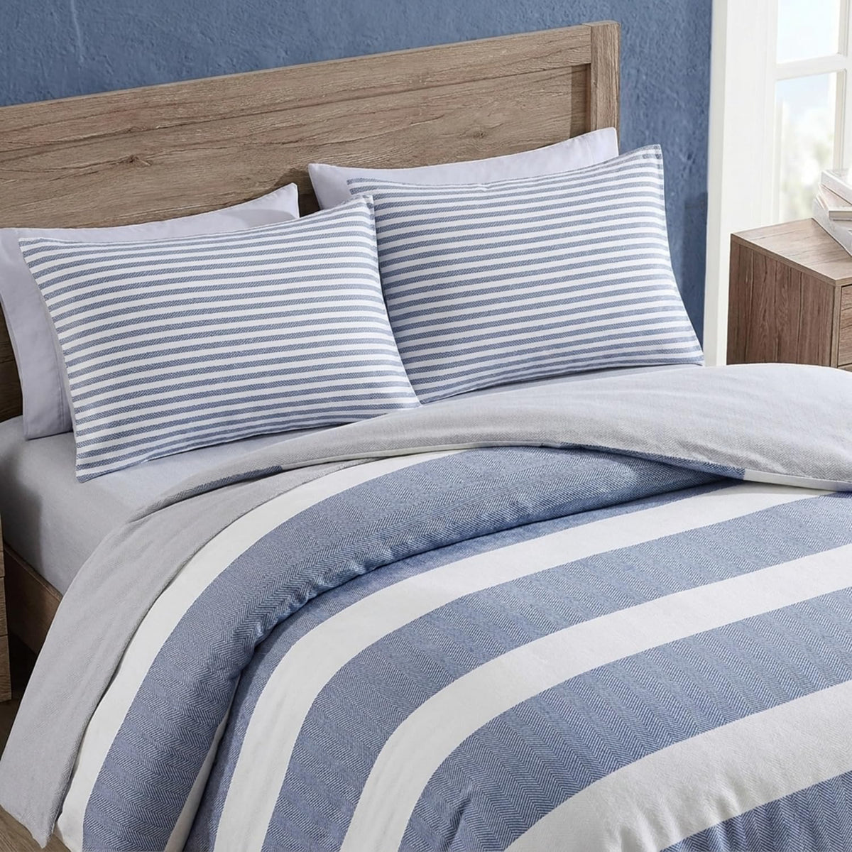 Nautica - Queen Duvet Cover Set with Shams, Reversible Bedding