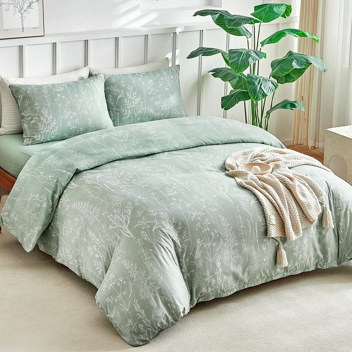Lekesky Floral Duvet Cover Queen Size 3-Piece, Sage Green