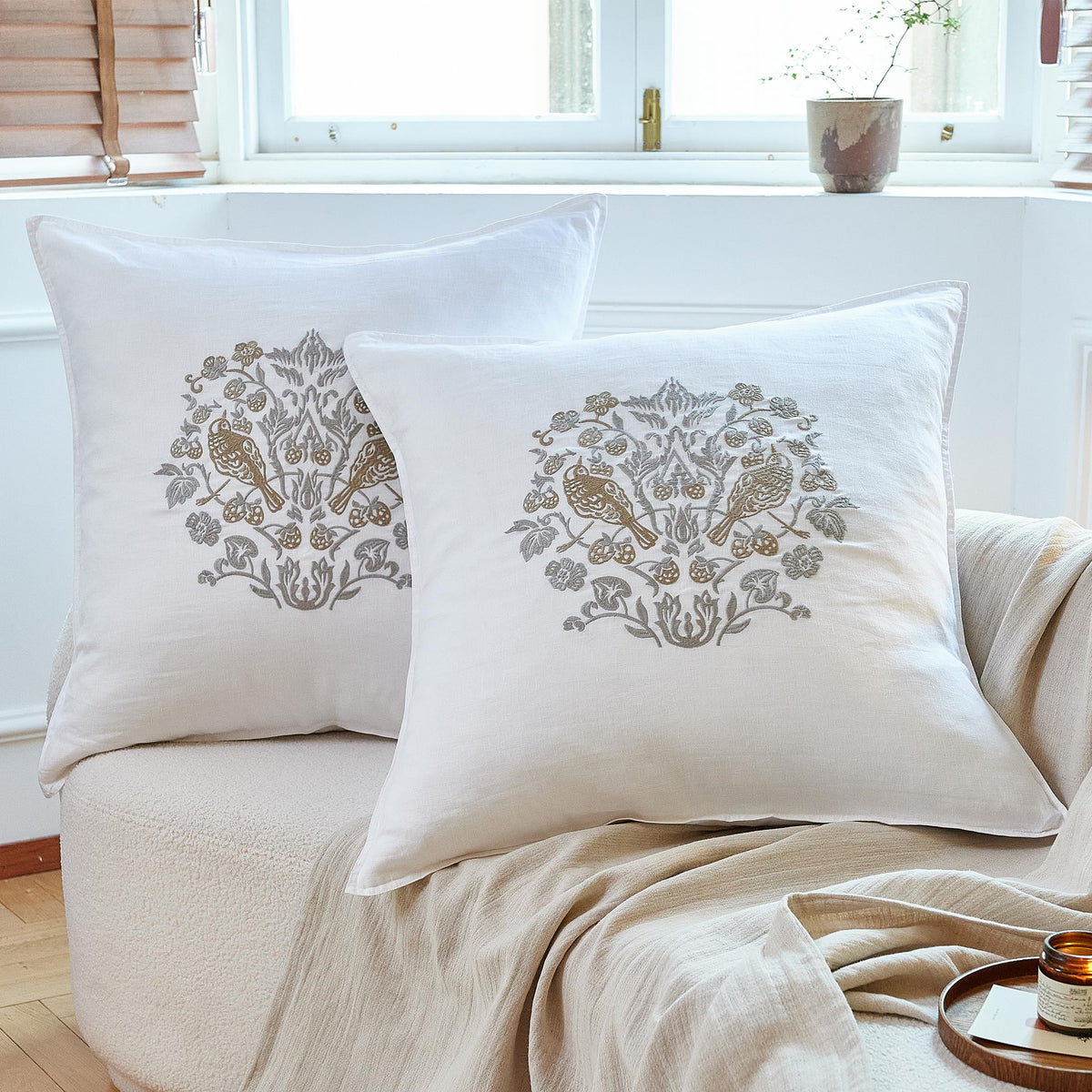 Simple&Opulence 100% Linen Duvet Cover Set 3pcs Basic Style Natural French Washed Flax Solid Color Soft Breathable Farmhouse Bedding with Button Closure - Linen, King