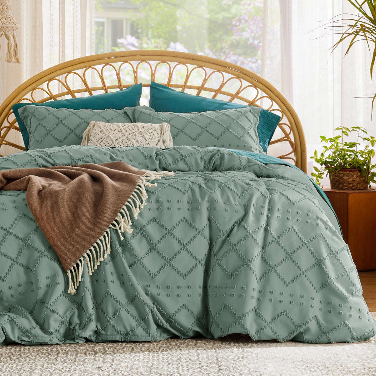Bedsure White Boho Duvet Cover Queen, Soft Vintage Embroidery