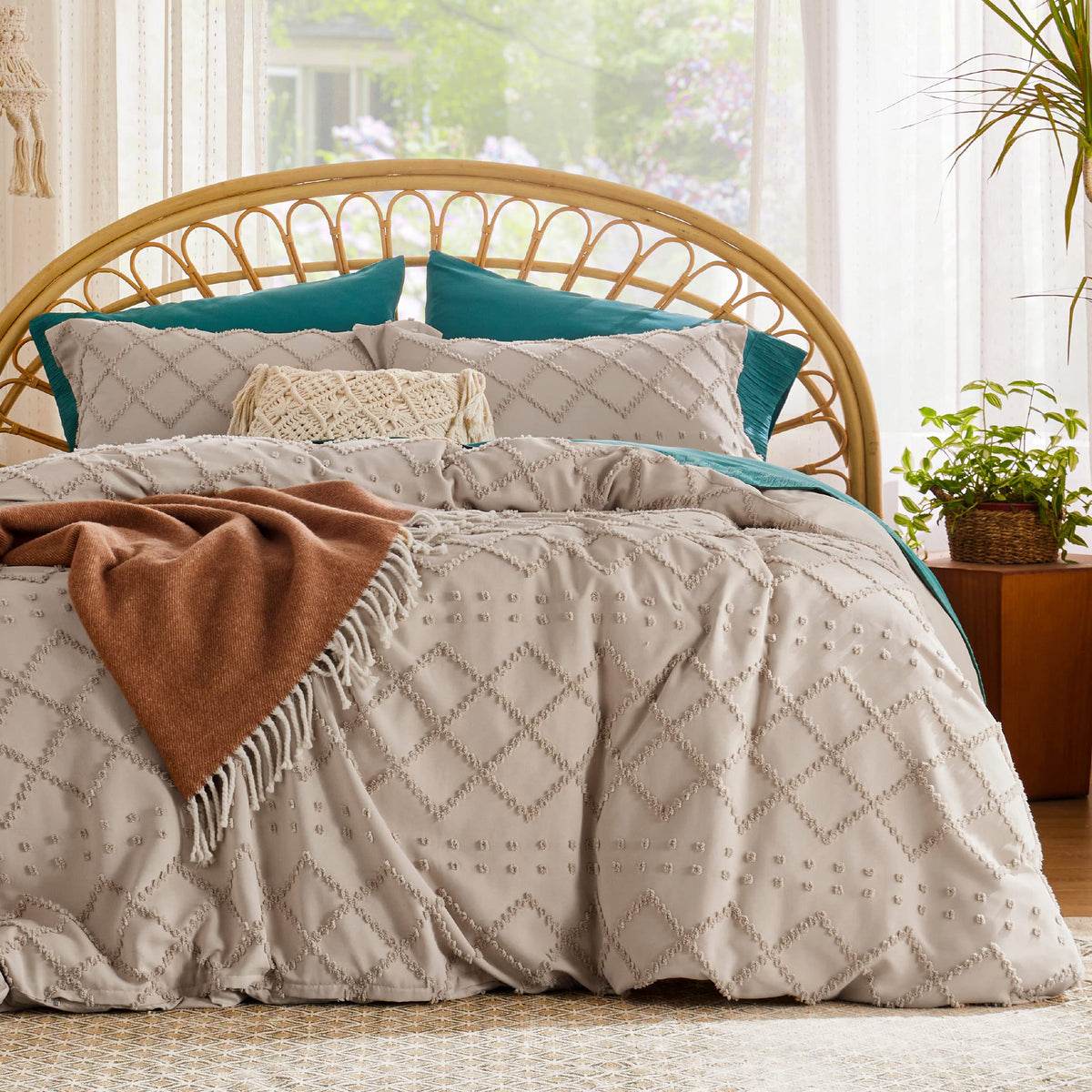Bedsure White Boho Duvet Cover Queen, Soft Vintage Embroidery