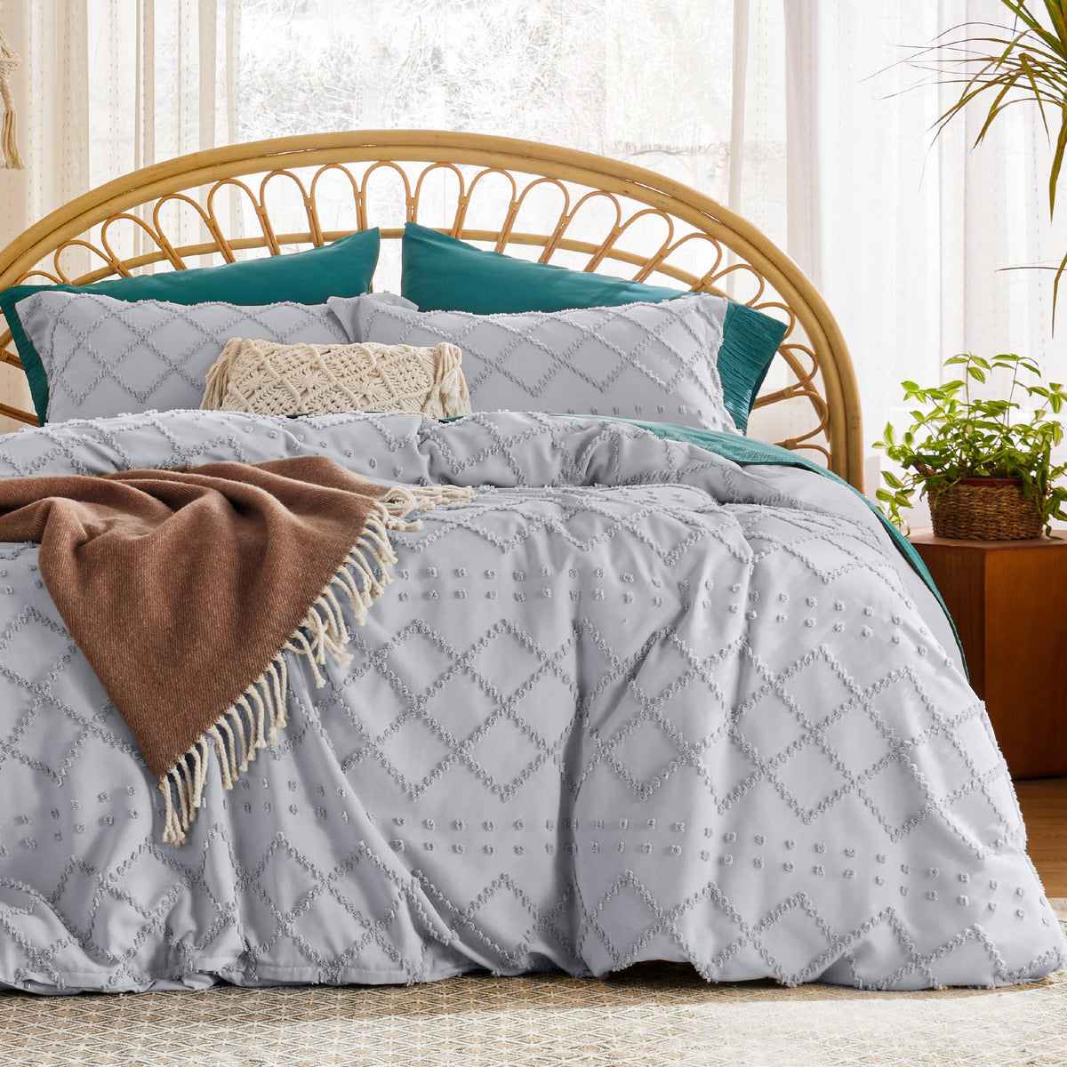 Bedsure White Boho Duvet Cover Queen, Soft Vintage Embroidery