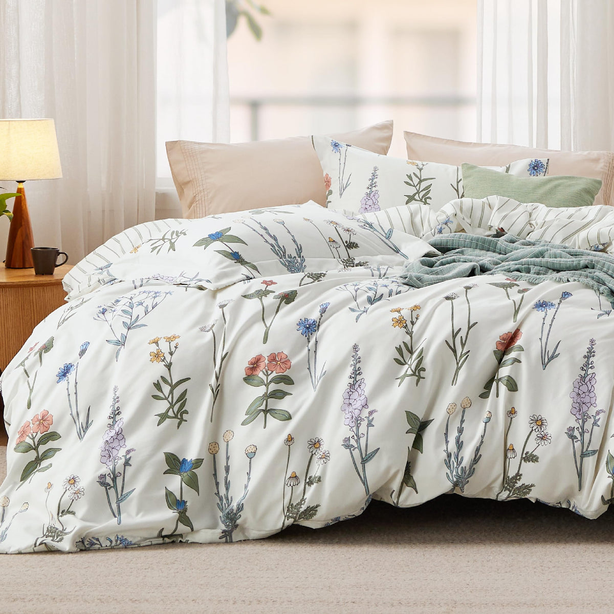 Bedsure Duvet Cover King Size - Reversible Floral Duvet Cover Set with Zipper Closure, 3 Pieces Grey Bedding Set with 8 Corner Ties and 2 Pillowcases 20"x36"