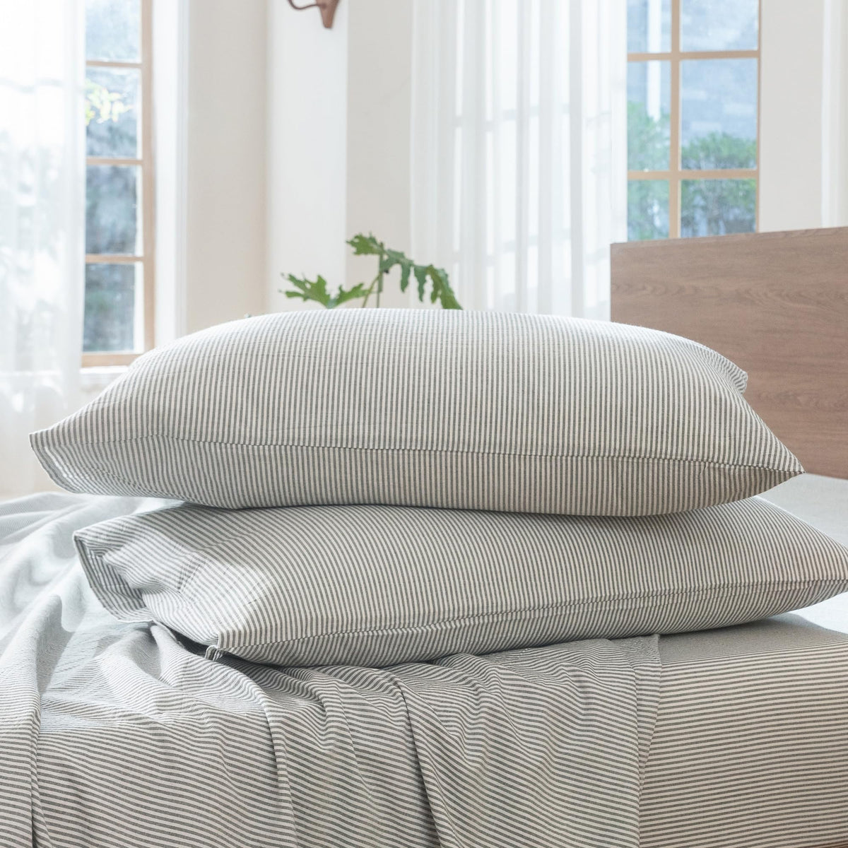 MOOMEE Pillowcase Set of 2 100% Washed Cotton Linen-Like Standard