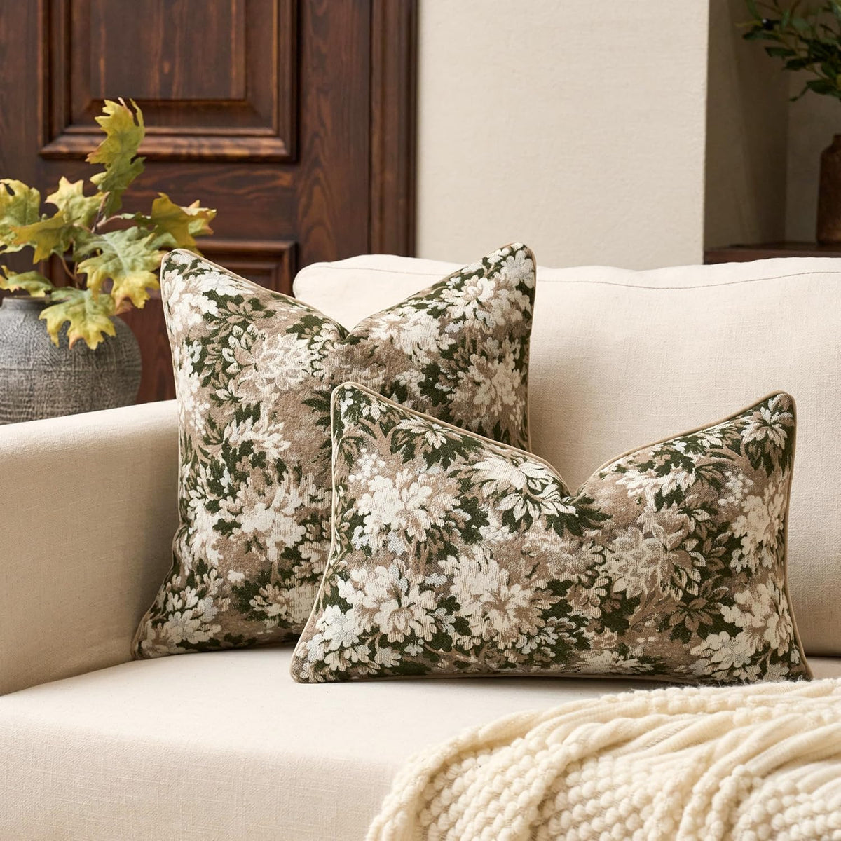 Yangest Neutral Floral Pillow Cover 12 x 20 Inches, Vintage Chenille Rectangle Throw Pillow Cover Soft Decorative Farmhouse Accent Couch Pillow Cover for Living Room Bedroom, Green