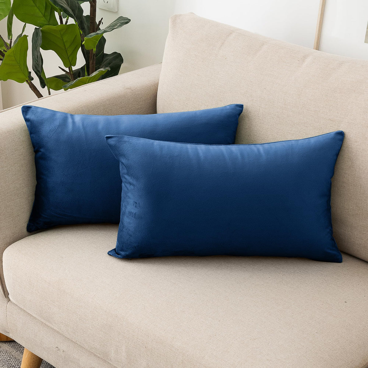 NiNi ALL Black Velvet Throw Pillow Covers 18x18 Pack of 2 Decorative Couch