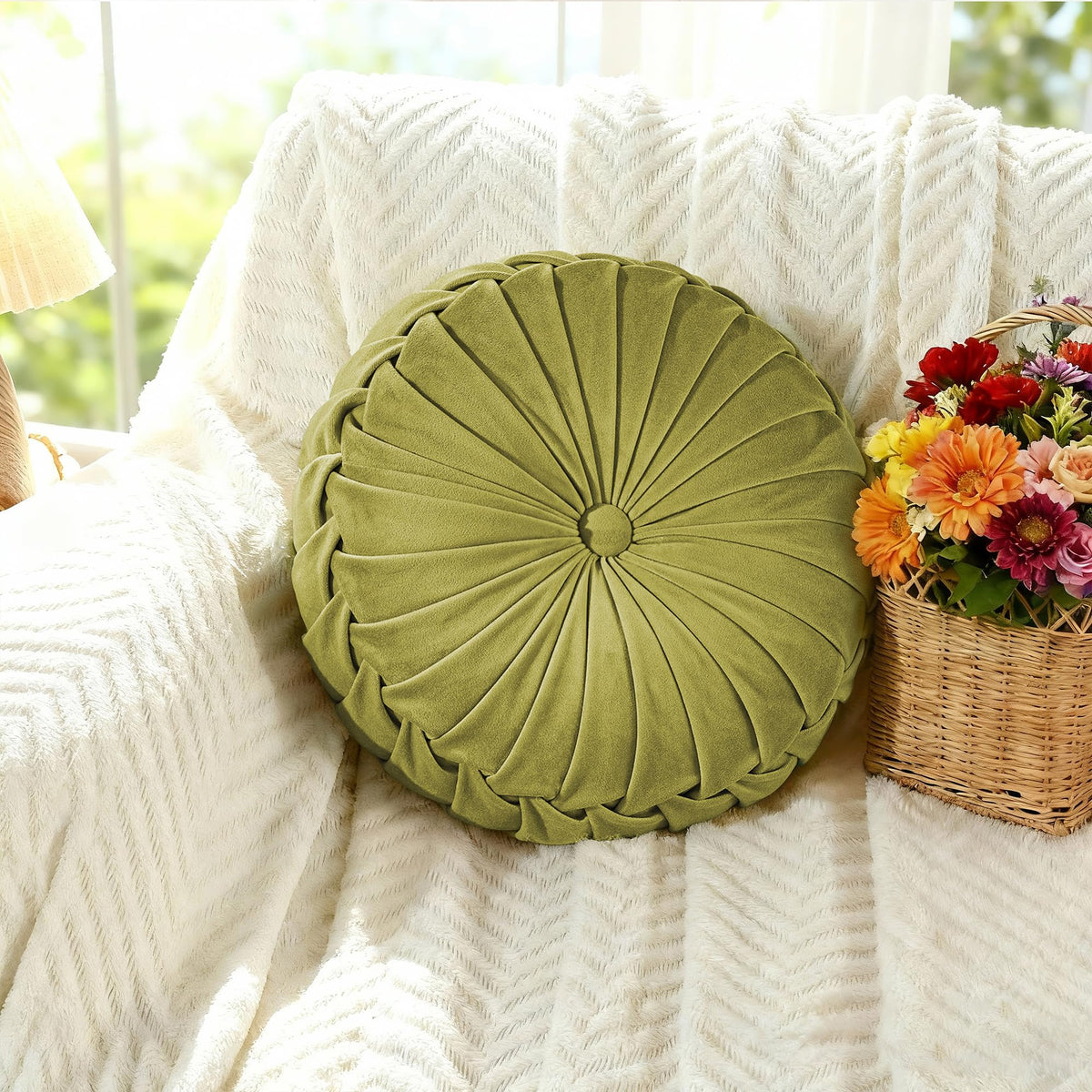 ROSE&RISY Round Pleated Velvet Throw Pillow, 2 Pack Decorative Accent Pumpkin Pillow Cushion for Couch Sofa Bed, Soft Plush Retro Vanity Throw Pillows for Home Decor, 14.5 Inch, Olive Green